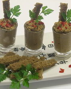 Печеночный куриный паштет с тыквой и овощами