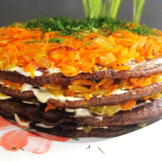 Рецепт печеночного торта с морковью