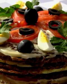 Печеночный торт с омлетом