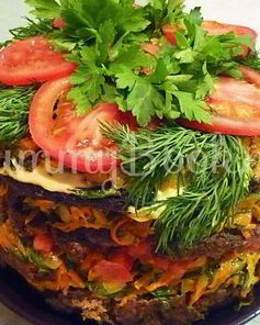 Печеночный торт с зеленью и помидорами