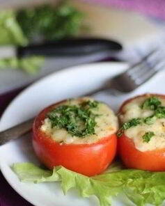 Помидоры, фаршированные куриным филе и овощами