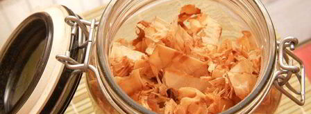 ролл в стружке тунца бонито. Шаг 14