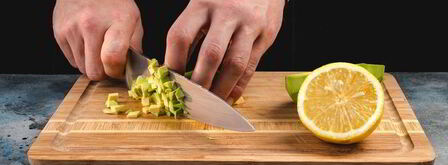 роллы из омлета с муссом из лосося и овощами. Шаг 5