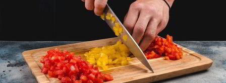 роллы из омлета с муссом из лосося и овощами. Шаг 6