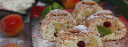 роллы из творога с фруктами. Шаг 7