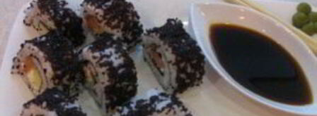 роллы с икрой летучей рыбы. Шаг 6