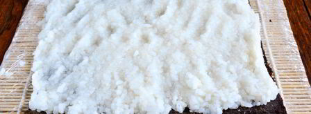 роллы с огурцом, курицей и тофу. Шаг 10