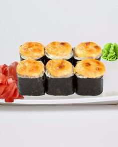 Запеченные роллы с крабовыми палочками