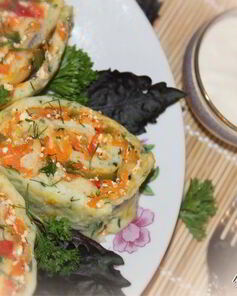 Летний овощной рулет из кабачка
