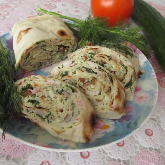 Рецепт рулета из домашнего лаваша с начинкой