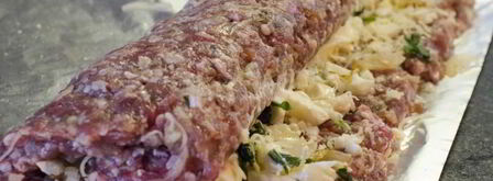 рулет из фарша с яйцом и сыром. Шаг 8