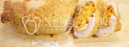 рулет из окорочка с морковью по-корейски. Шаг 10