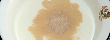 рулет с луком и яйцом в духовке. Шаг 3