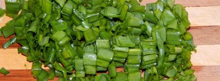 рулет с луком и яйцом в духовке. Шаг 6