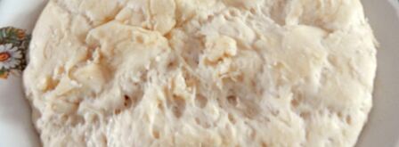 рулет с луком и яйцом в духовке. Шаг 8