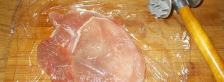 рулетики из свинины с черносливом и ореховым песто. Шаг 3