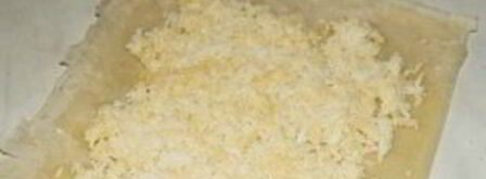 рулетики из теста фило с крабово-сырной начинкой. Шаг 5