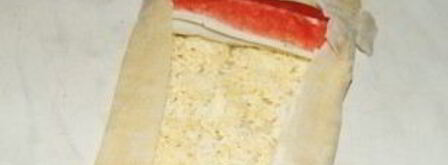 рулетики из теста фило с крабово-сырной начинкой. Шаг 6