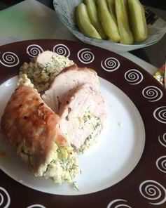 Рулеты из индейки с творогом и зеленью