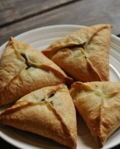 Самса из слоеного дрожжевого теста