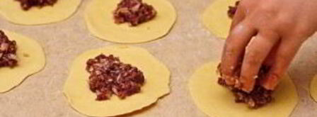 самса из слоеного теста с мясом. Шаг 5