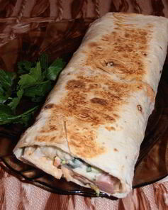 Шаурма с колбасой