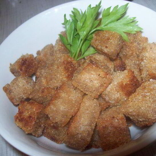 Рецепт чесночно-лимонных сухарики для салатов