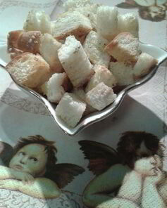 Чесночные сухарики