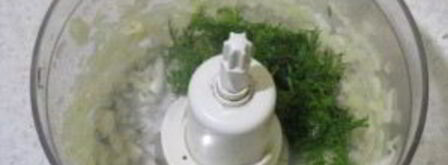 луковые сухарики к салатам и супам. Шаг 3