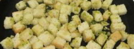 луковые сухарики к салатам и супам. Шаг 6