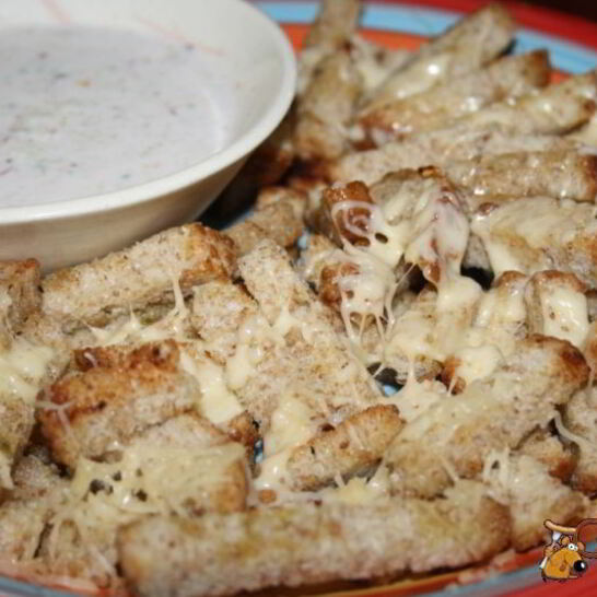 Рецепт пшеничных сухариков с сыром