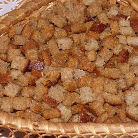 Рецепт сухариков из хлеба с чесноком