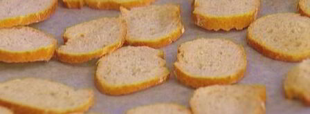 сухарики с грибной начинкой, сыром и зеленью. Шаг 8