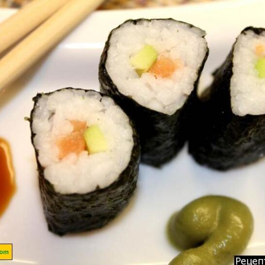 Рецепт суш с авокадо и лососем