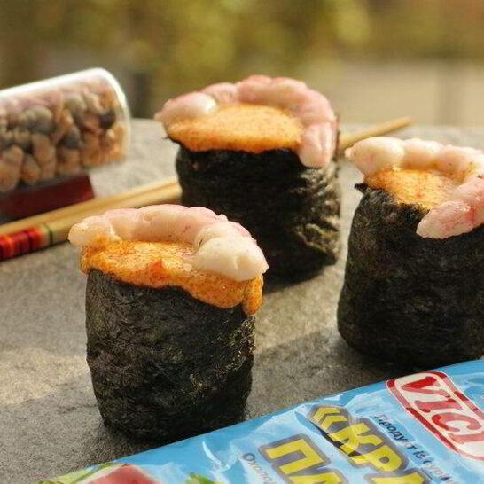 Рецепт суш, запеченных со спайси соусом с крабовыми палочками