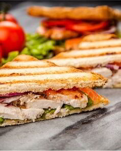 Классический сэндвич с курицей