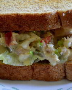 Классический сэндвич с тунцом