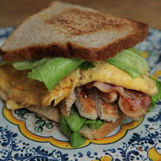 Рецепт сэндвича с индейкой и беконом