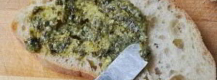 сэндвичи с помидорами, соусом и сыром. Шаг 3