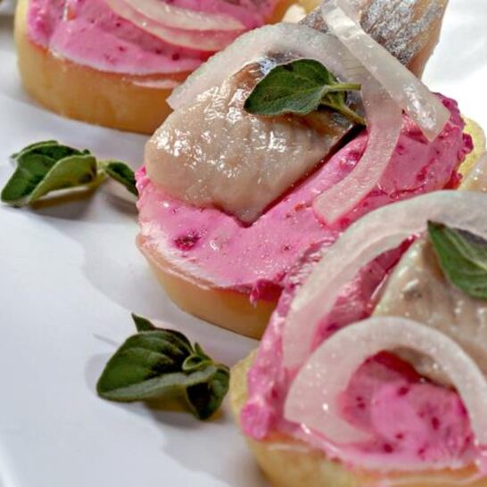 Рецепт картофельных тарталеток с сельдью