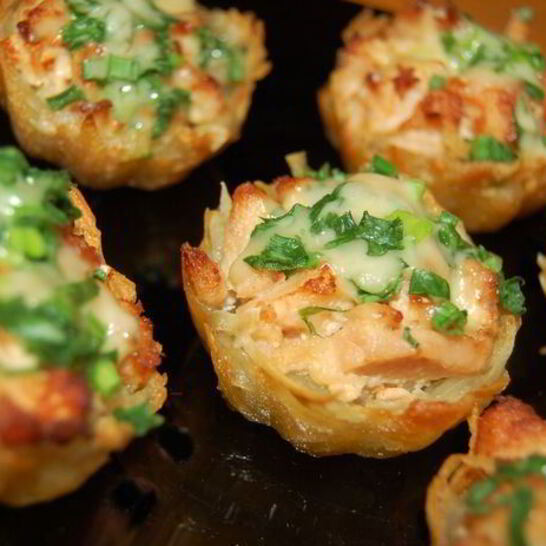 Рецепт тарталеток из картофеля с куриным филе под чесночно-сырным соусом