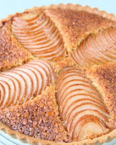 Грушевый тарт с миндалем