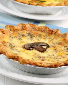 Тарт с грибами, пореем и голубым сыром