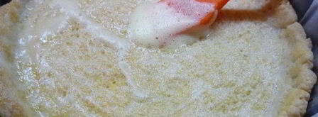 тарт с листьями молодого салата, помидорами и овечьей брынзой. Шаг 6