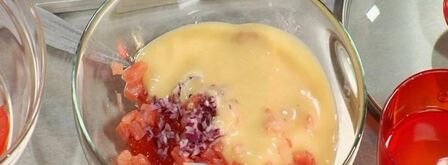 тост с семгой и красной икрой. Шаг 3