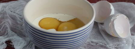 тост с яичницей-болтуньей и семгой. Шаг 4