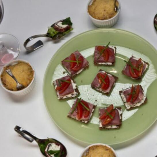 Рецепт тостов деликатесных с языком