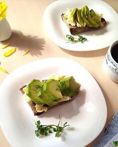 Тосты с авокадо