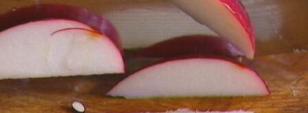 тосты с беконом, карамелизированными яблоками и луком. Шаг 3