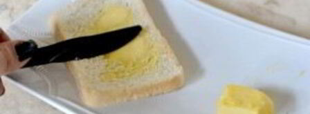 тосты с чесноком. Шаг 3